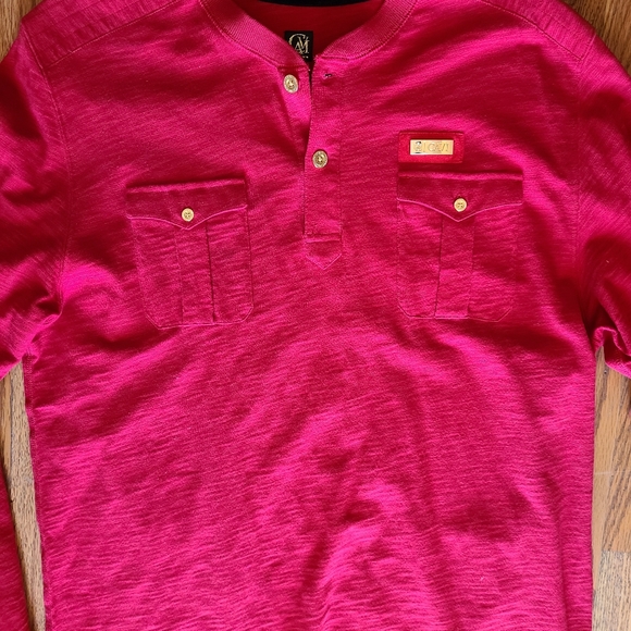 Shirt - Picture 4 of 4